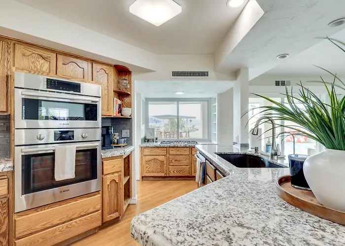 Golf Course Retreat: Pool, Rv/boat Pkg, Views