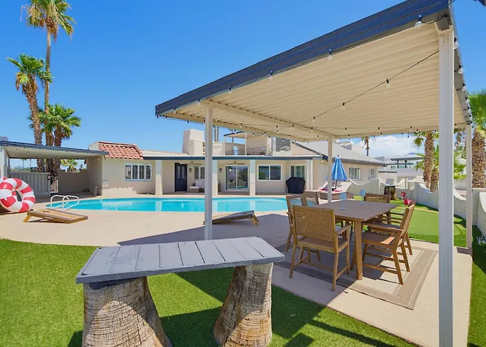 Golf Course Retreat: Pool, Rv/boat Pkg, Views *